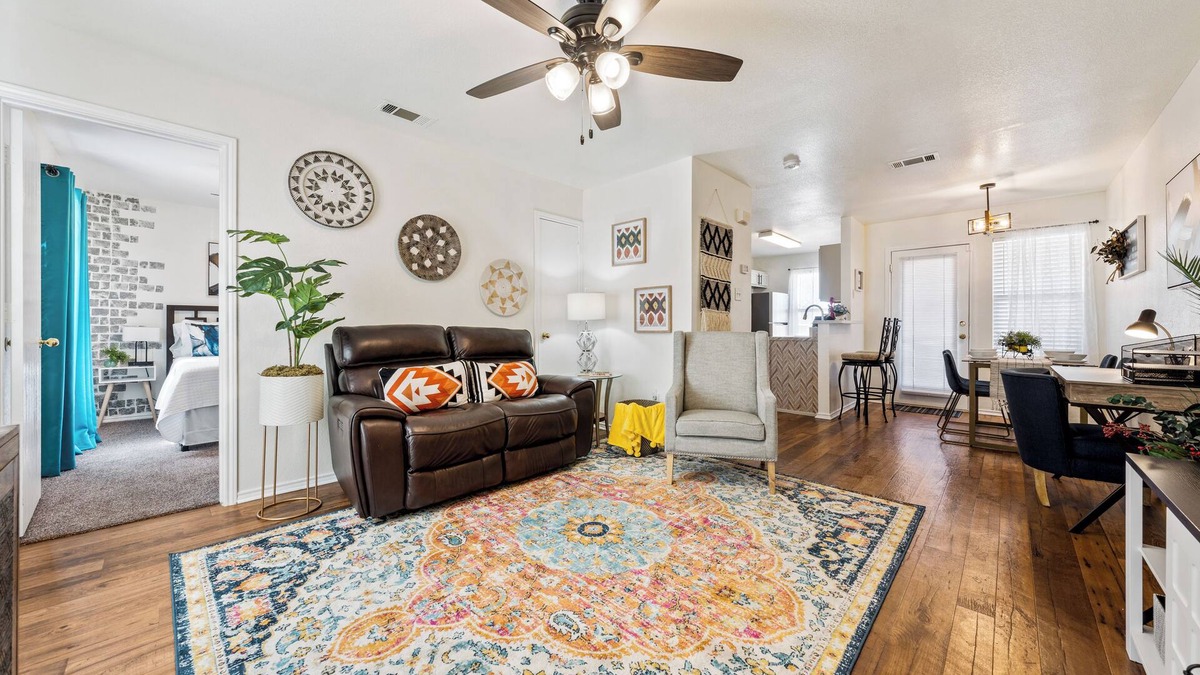 Killeen Apartment | Cozy 2-bedroom apartment in charming Killeen with WiFi, AC