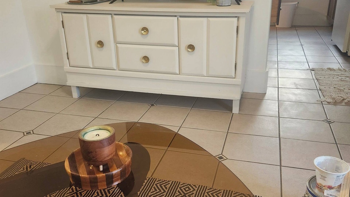 Butte Apartment | Cozy 2-bedroom apartment in historic uptown Butte America