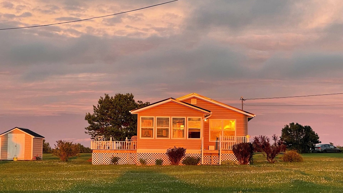 Saint Peters Bay Cottage | Cozy 2-bedroom cottage overlooking Saint Peters Bay AC, WiFi & gorgeous sunsets