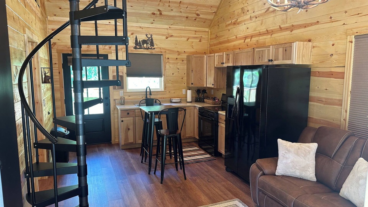 Argillite Cabin | Cozy 2-bedroom cabin near Greenbo Lake State Park, Deer Haven