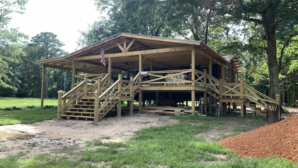 Kokomo Cabin | Cozy 2-bedroom cabin with AC on the Pearl River in Angie. LA