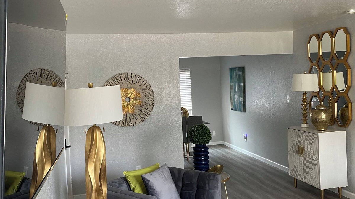Arden-Arcade Apartment | Cozy 2-bedroom corporate apartment in lovely Sacramento with AC, WiFi , 2