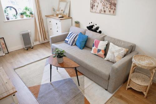 Ahascragh Villa | Cozy 2-Bedroom Detached Home No-7