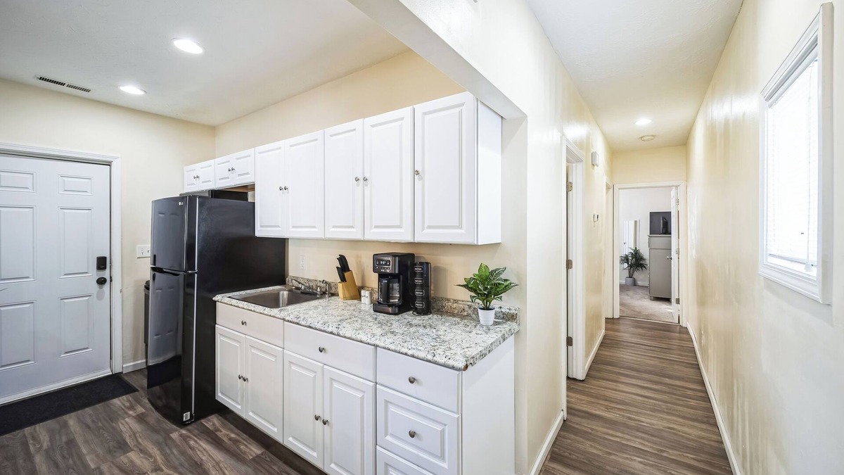 Ludlow House | Cozy 2 Bedroom Getaway