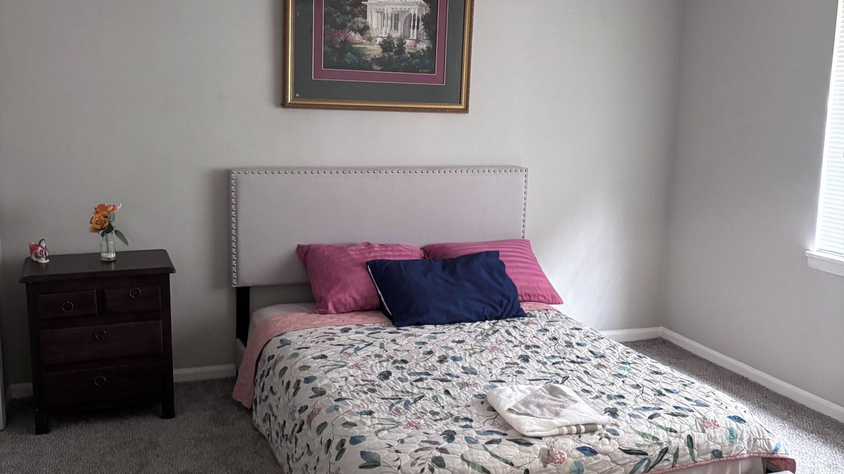 Church Street House | Cozy 2 bedroom home in the heart of Riverdale. Pet-friendly & close to the city