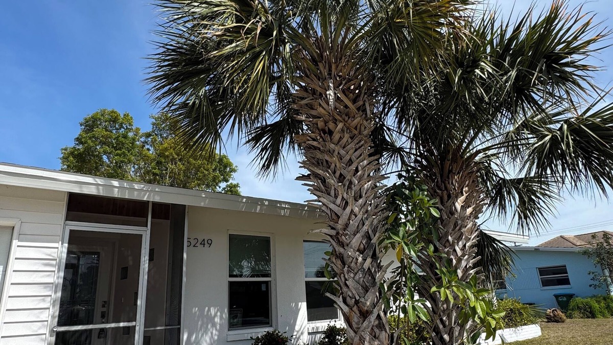 Yacht Club House | Cozy 2-bedroom house in enjoyable Cape Coral with AC, WiFi