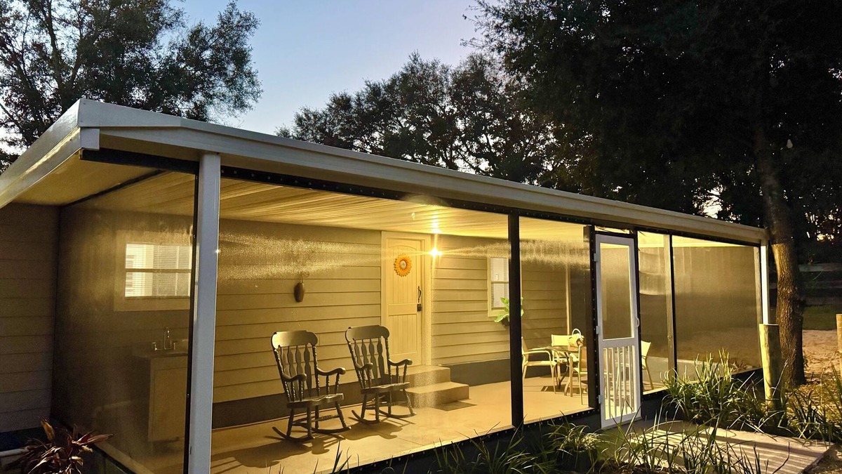 Stanton House | Cozy 2-bedroom mobile home with WiFi, AC in rural Weirsdale
