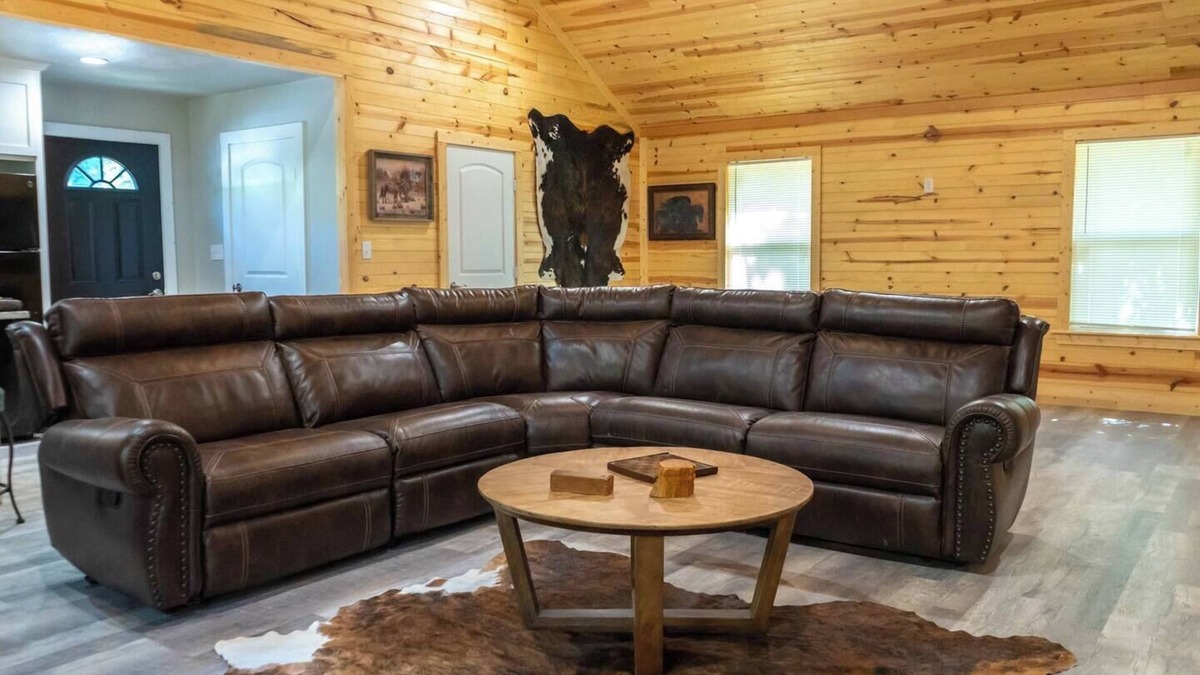 Gordonville House | Cozy 2-bedroom retreat just minutes from Lake Texoma and Cedar Mills Marina