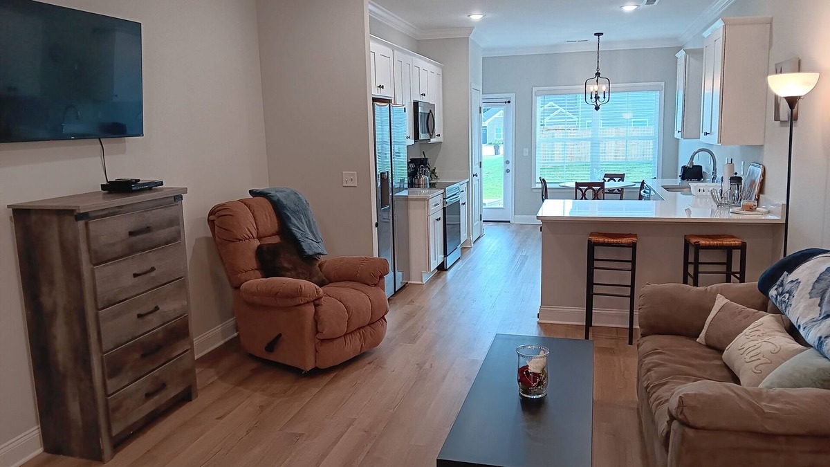 Cleveland House | Cozy 2-bedroom townhome near shopping, churches, and the outdoors