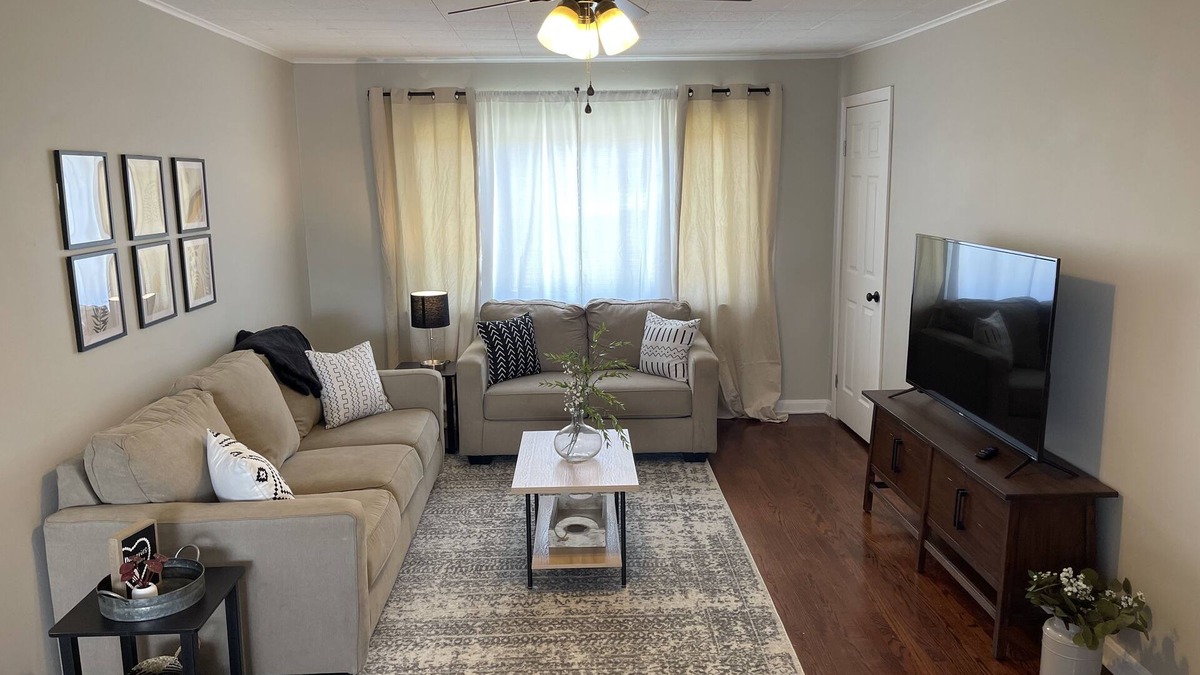 Fort Thomas Apartment | Cozy 2 Bedroom Unit Minutes From Downtown Cincinnati!
