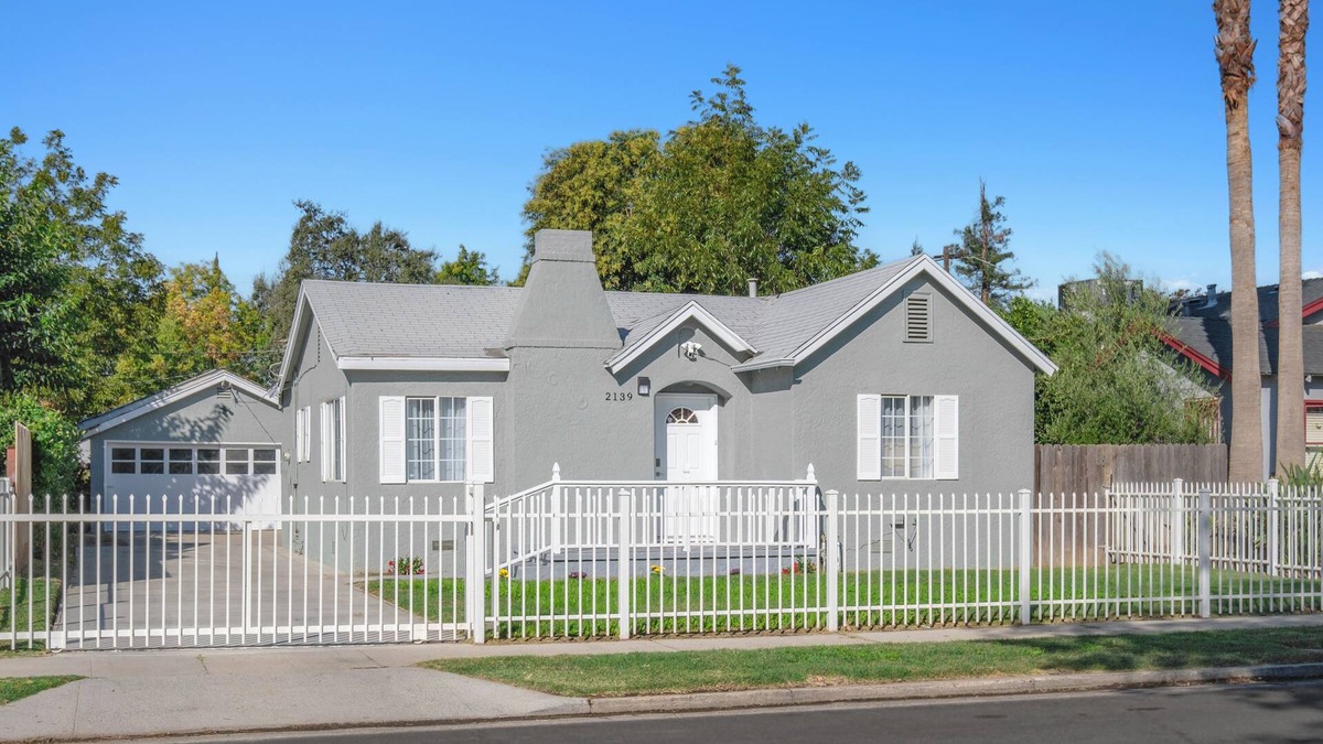 Raisin House | Cozy 2B/1Bth on Peaceful Street