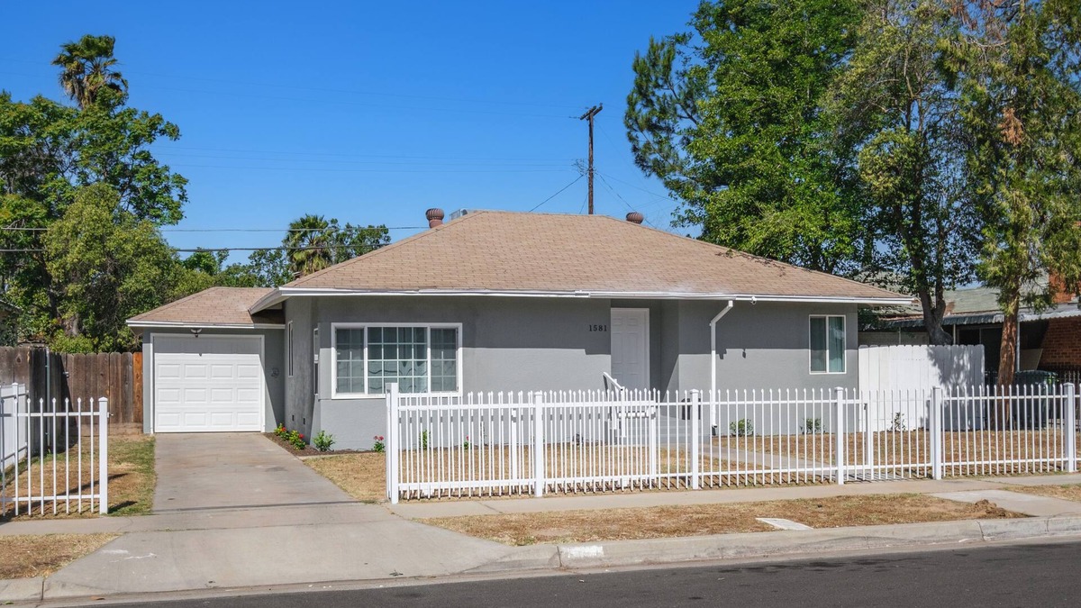Fresno House | Cozy 2B/1Bth w EasyA to US99 and Nat'l Parks