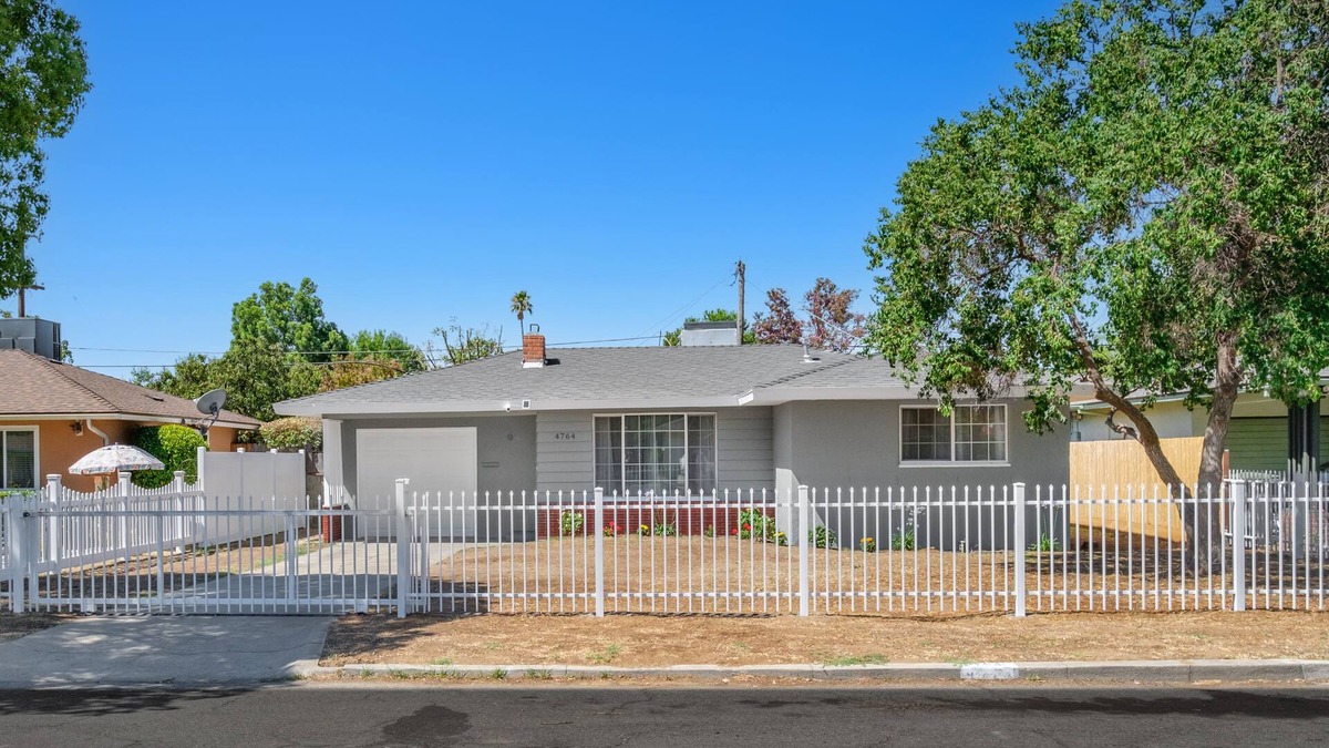 Raisin House | Cozy 2B/1Bth w Great Access to Airport