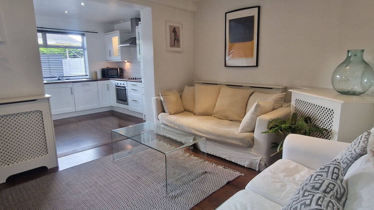 Crumlin House | Cozy 2BDR Home Near Luas 5km to City Centre