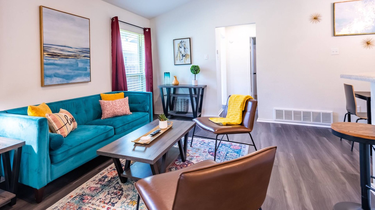Frisco House | Cozy 2Bed/2Bath - Heart of Frisco - Modern & Spacious