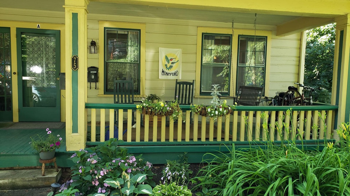 Historic Montford Apartment | Cozy 2BR/1BA,1400sq ft, pet friendly triplex in AVL's Montford neighborhood