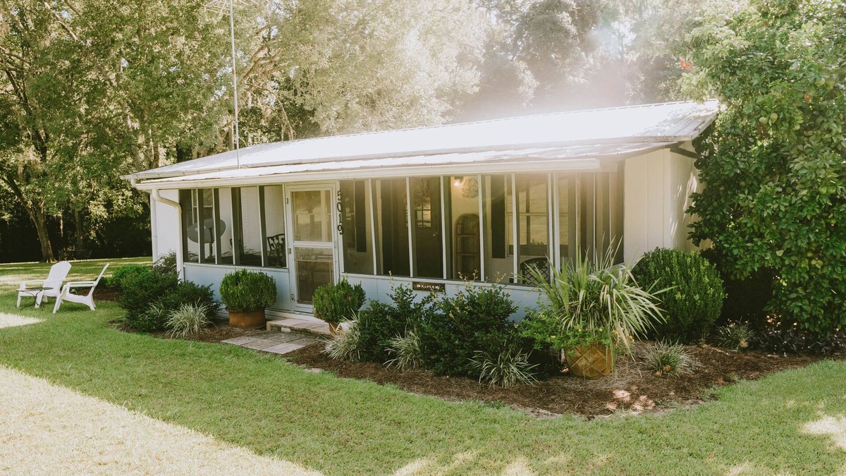 Tallahassee Cottage | Cozy 2br Cottage next door to Maclay State Park!