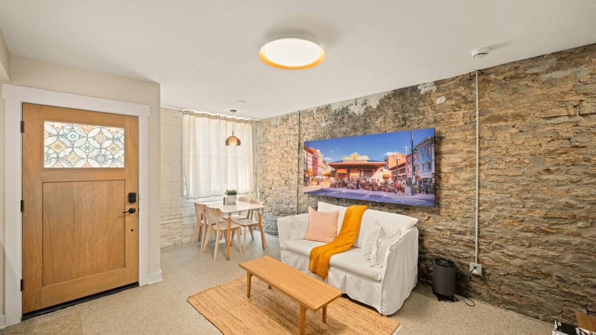 Over-the-Rhine Apartment | Cozy 2BR Near Findlay Market and UC, Rhinegeist