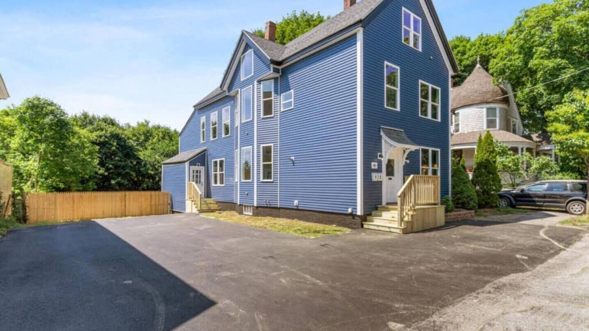 Lewiston Apartment | Cozy 2nd & 3rd Floor Retreat