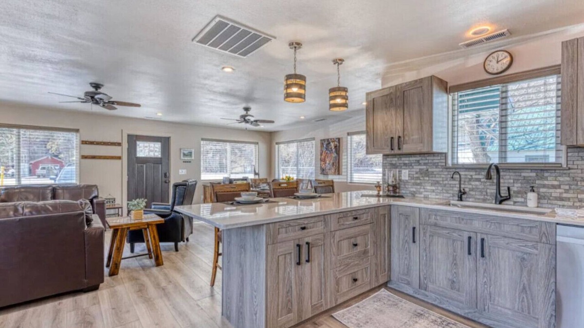 Wolf Creek House | Cozy 3-bed room Prickly Pear Lodge