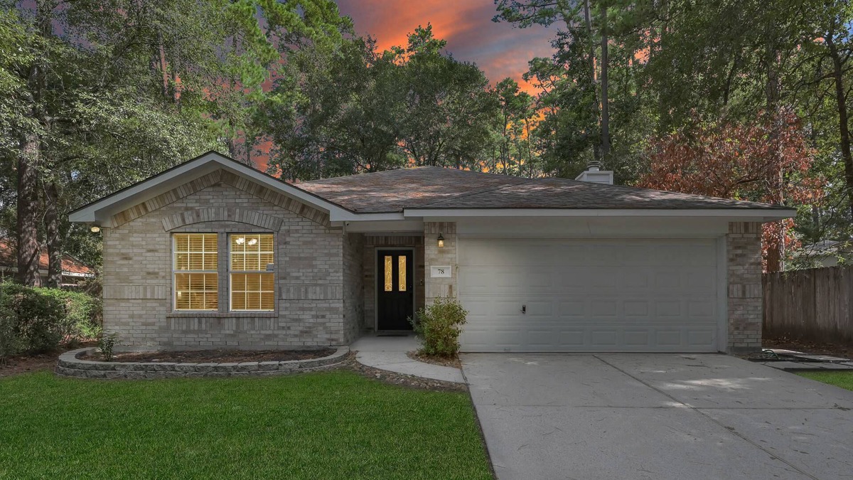 College Park House | Cozy 3-Bed Woodland Retreat with Firepit, Game Room, and Fully Equipped Kitchen!