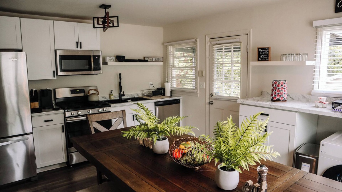 Belvedere Park House | Cozy 3-bedroom house in Decatur with AC, WiFi