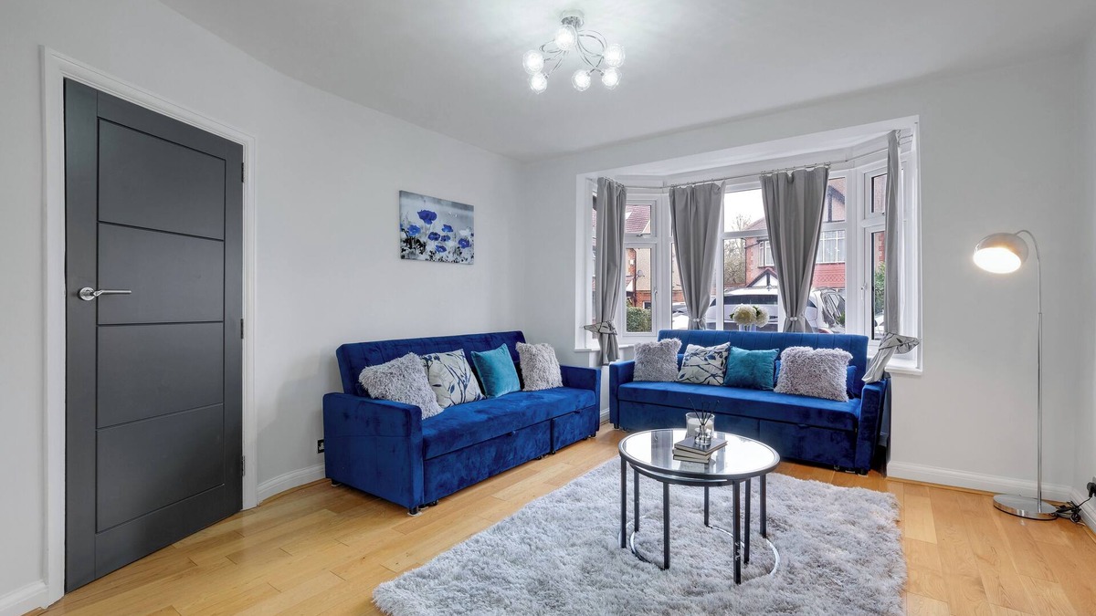 Preston House | Cozy 3BR Family Retreat | Secluded Garden Near Wembley Stadium