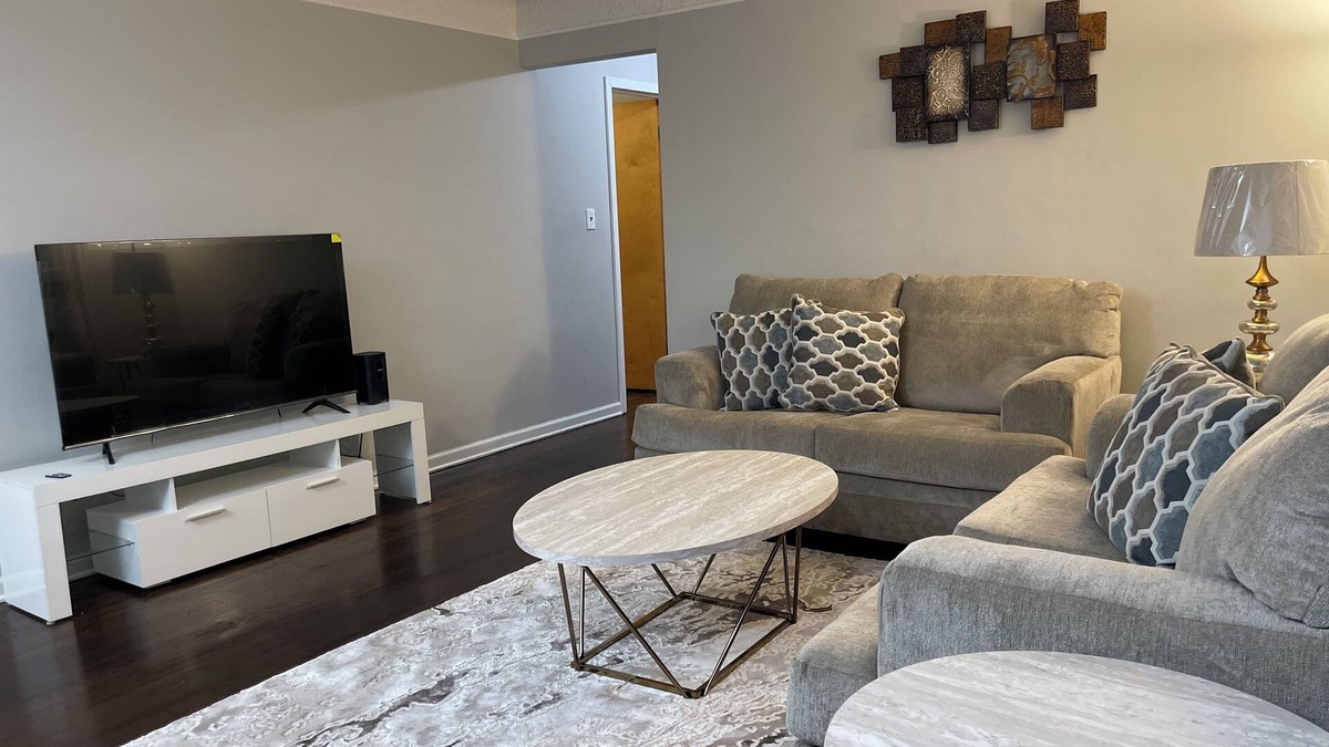 Livonia House | Cozy 3BR Ranch with Park & Tennis Court, Free Wi-Fi!