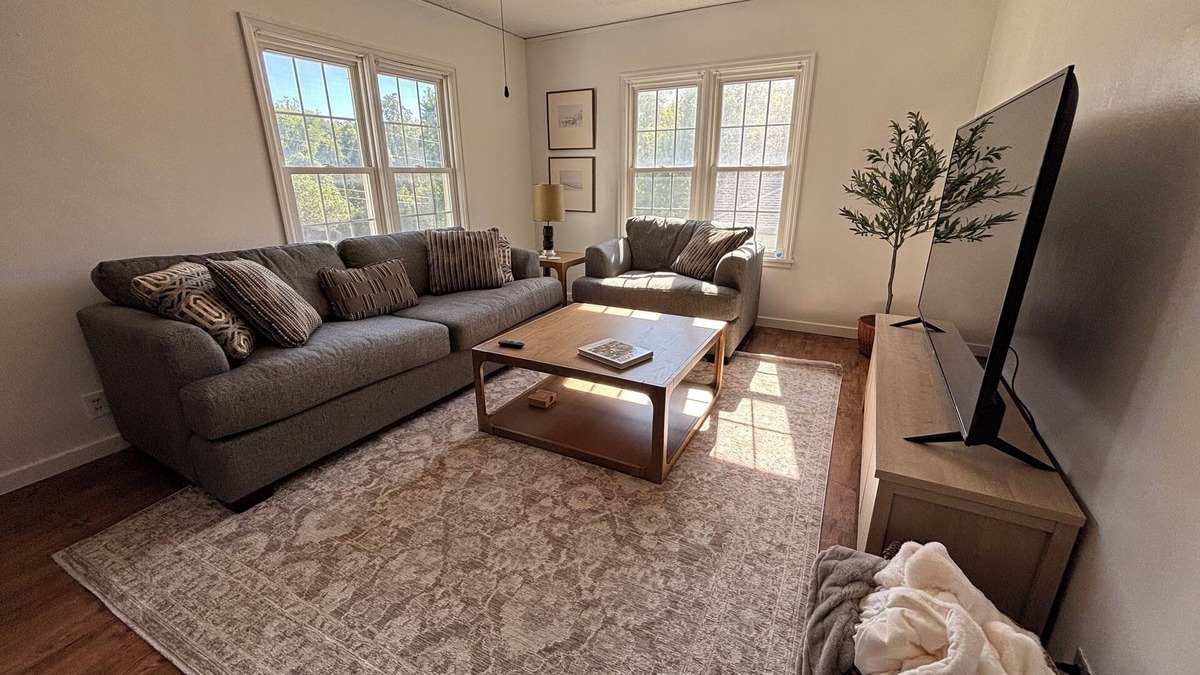 Sioux City House | Cozy 4-bed 2-bath in Sioux City: Perfect for families or co-workers