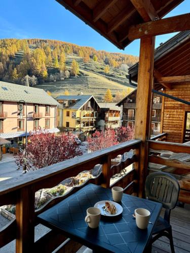 Abries Apartment | Cozy 4 bedroom duplex apartment, spa residence