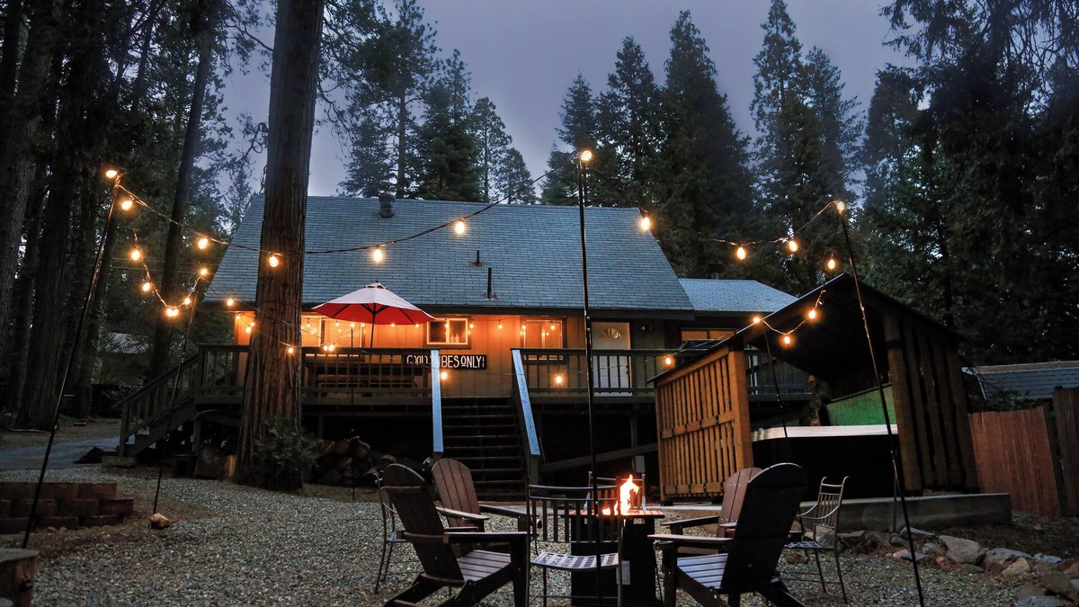 Glencoe Cabin | Cozy 4-bedrooms cabin with Game room and Hot tub in Pioneer