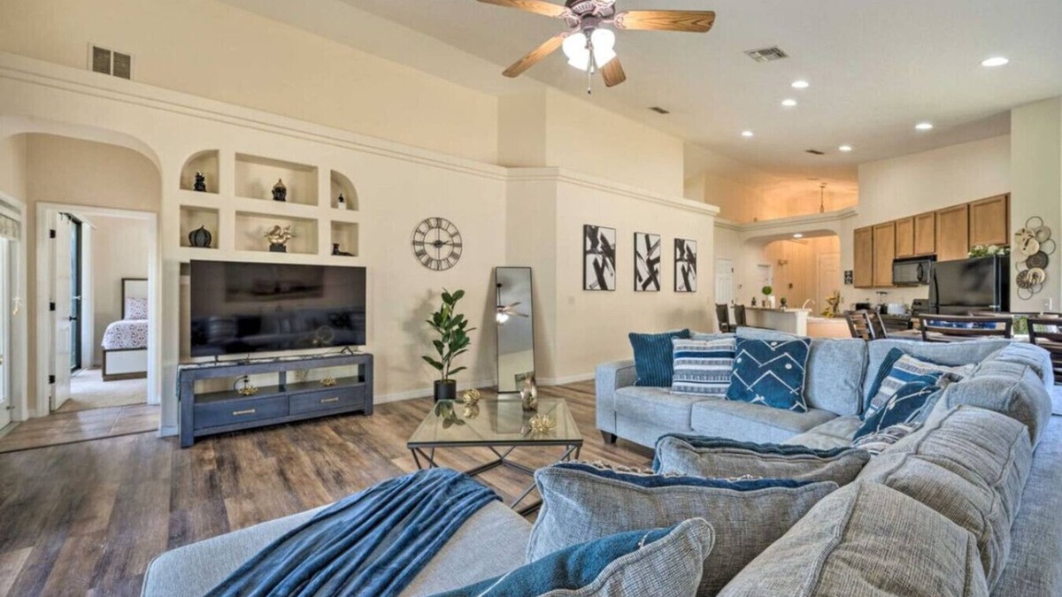 Bridgeford Crossings House | Cozy 4BR w/Pool & Game Room Near Disney