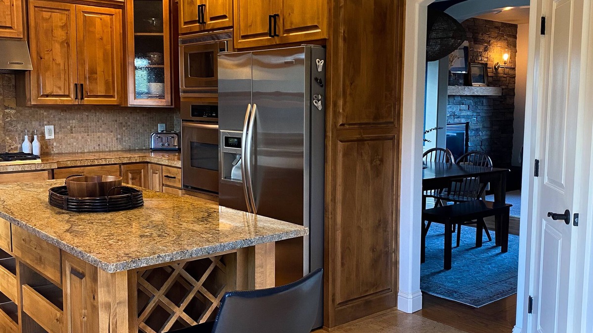 Redmond House | Cozy, 5-bedroom, Central Oregon home; 5 minutes to downtown