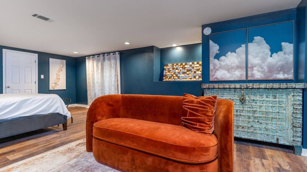 Meridian-Kessler Apartment | Cozy, Affordable, Luxurious | Central Location