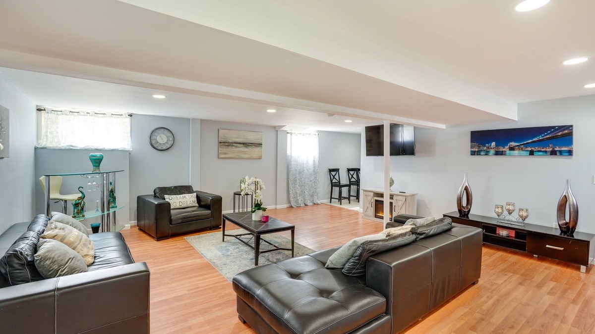 Loudonville Apartment | Cozy Albany Vacation Rental ~ 5 Mi to Downtown!