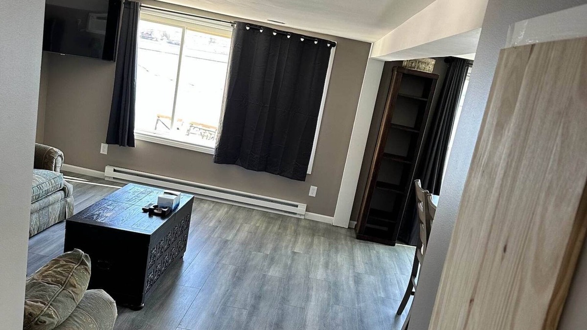 Aldenville Apartment | Cozy All Season Lake Front 2nd Floor Apartment