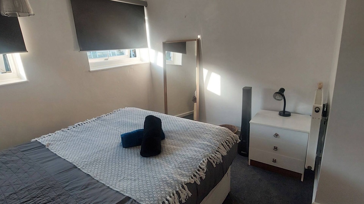 Tilbury Apartment | Cozy and Comfy Crib Away From Home