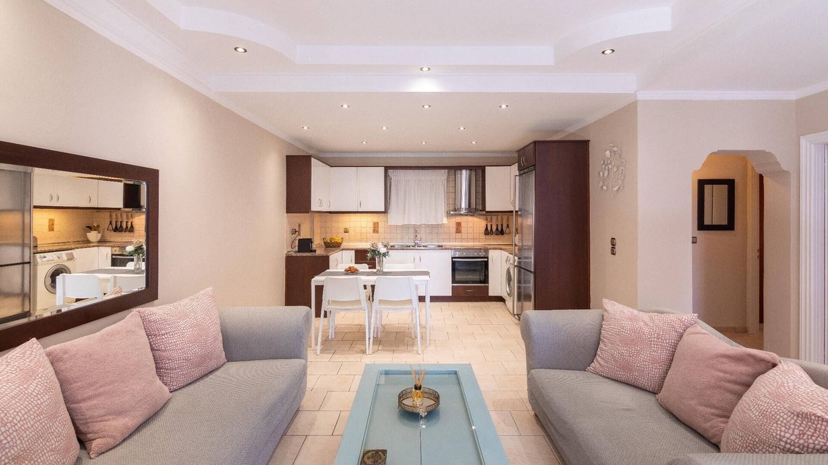 Alepou Apartment | Cozy and convenient two-bedroom apartment city getaway in Corfu