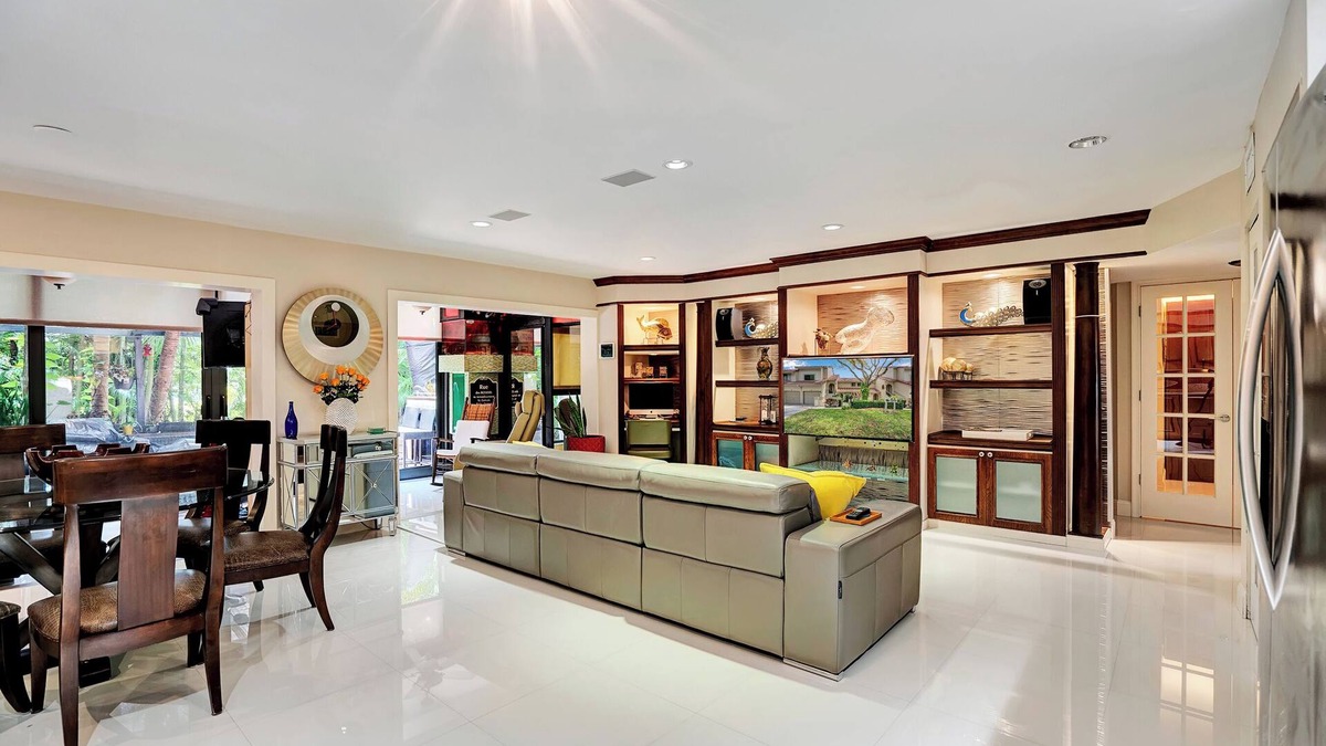 Boca Raton House | Cozy and Immaculately Clean Home.