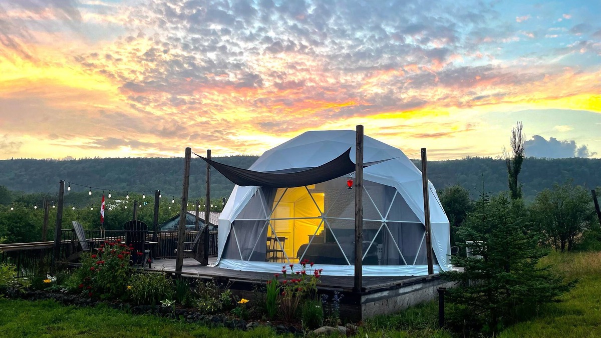 Port Wade Cottage | Cozy and luxurious Emerald Glamping Dome with panoramic views. Fully Accessible