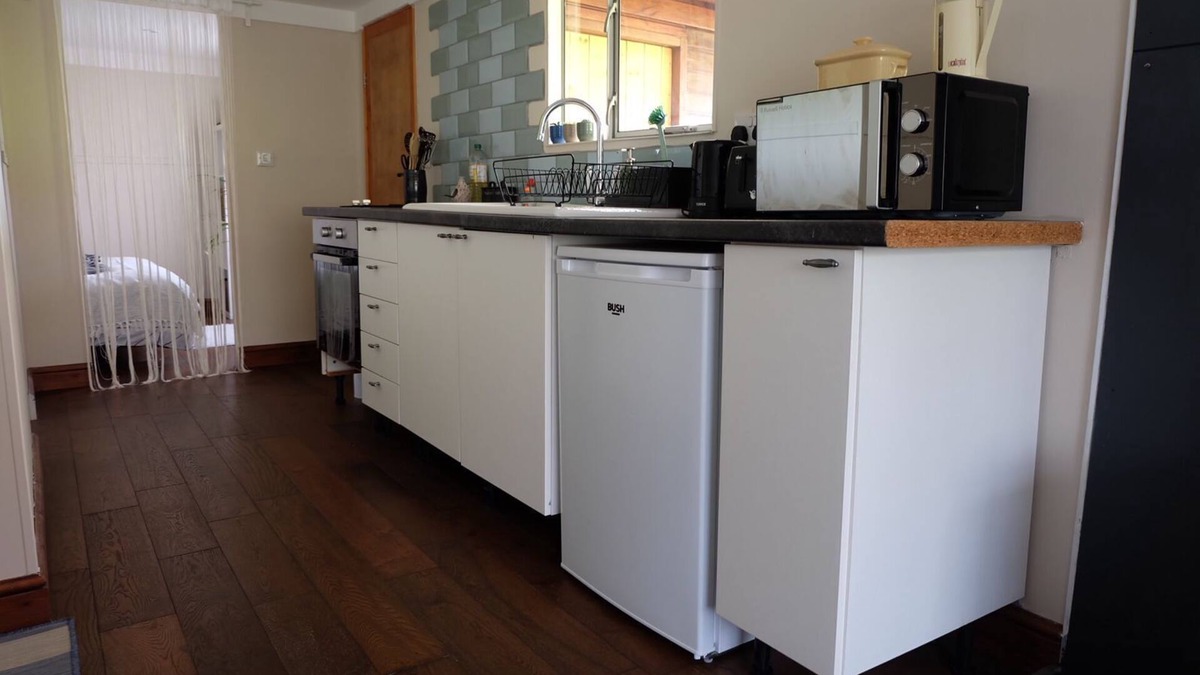 Broadwindsor Cabin | Cozy and Peaceful Cabin 15 Mins From Lyme Regis