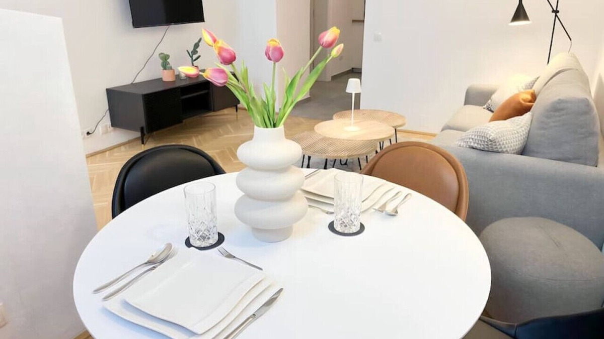 Meidling Apartment | Cozy and Stylish Flat Close to Schönbrunn Palace