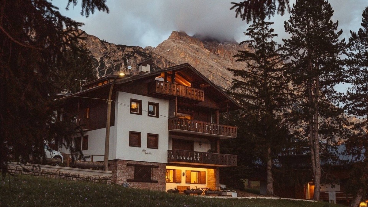 Cortina d'Ampezzo Apartment | Cozy apartment in prestigious Chalet