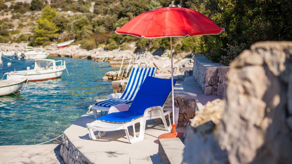 Dvornica Apartment | Cozy apartment Bose 2+2 only 5 metres from the beach special discount -30%!