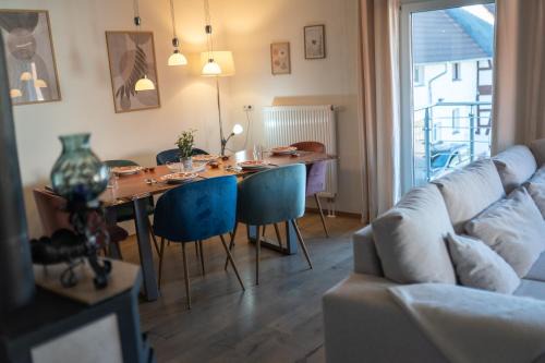 Eckartshausen Apartment | Cozy Apartment Hideaway -5 min zur Autobahn - Self Check-In