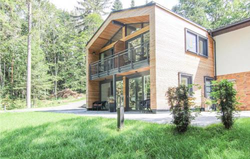 Crinitzberg Apartment | Cozy Apartment In Crinitzbergbärenwald
