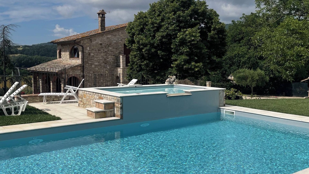 Fratta Apartment | Cozy apartment in a villa with pool surrounded by olive trees in Todi- Leccio
