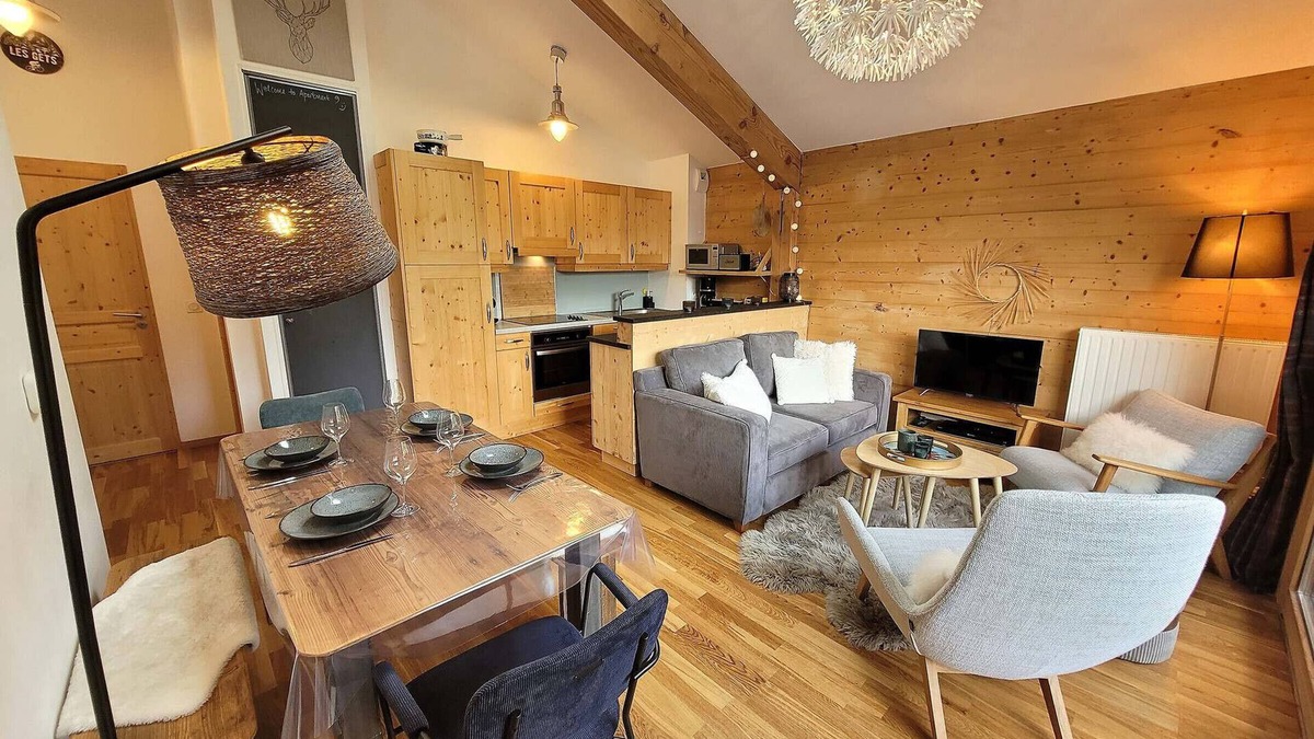 Les Gets Apartment | Cozy apartment in Les Gets with parking and WIFI, close to pistes
