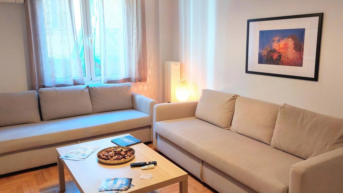 Plaka Apartment | Cozy apartment in Plaka