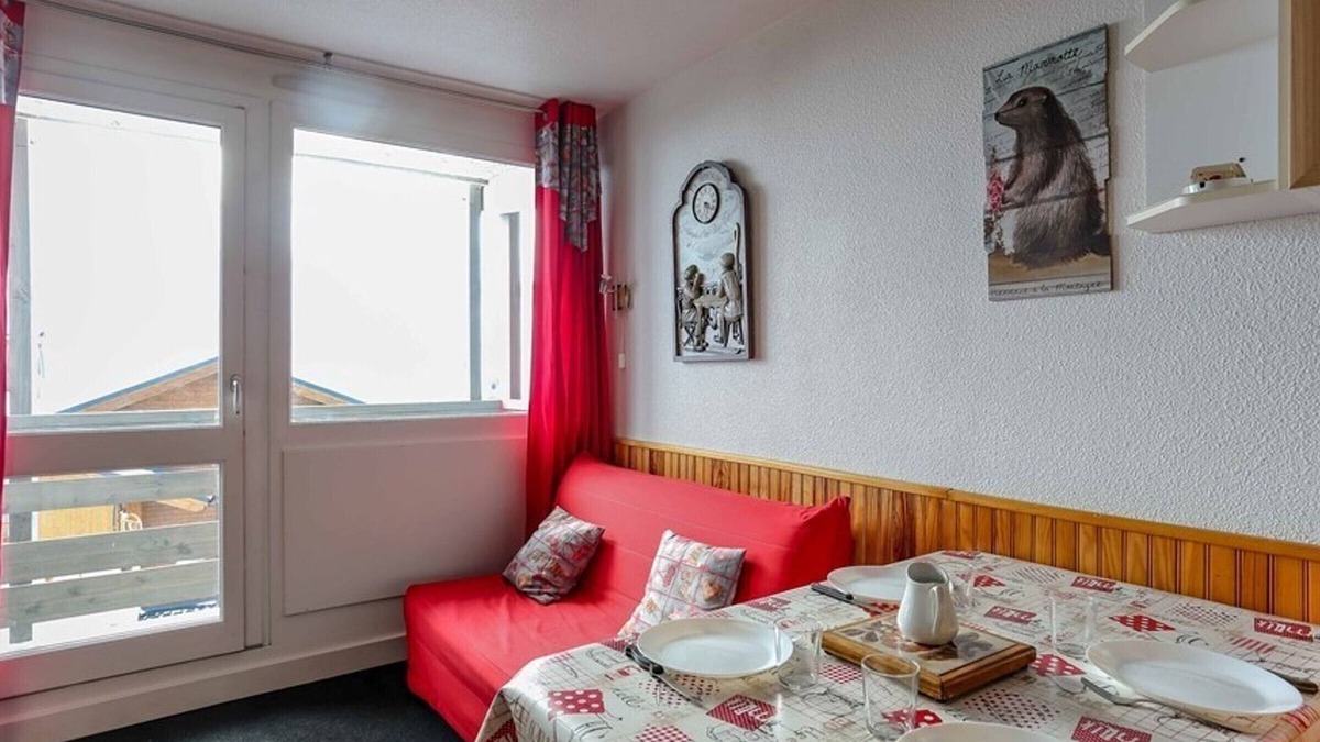 Val-Thorens Apartment | Cozy Apartment in Val Thorens - 4 Guests, South-Facing Balcony, Ski-In/Ski-Out